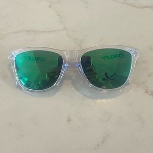 MENS OAKLEY SUNGLASSES